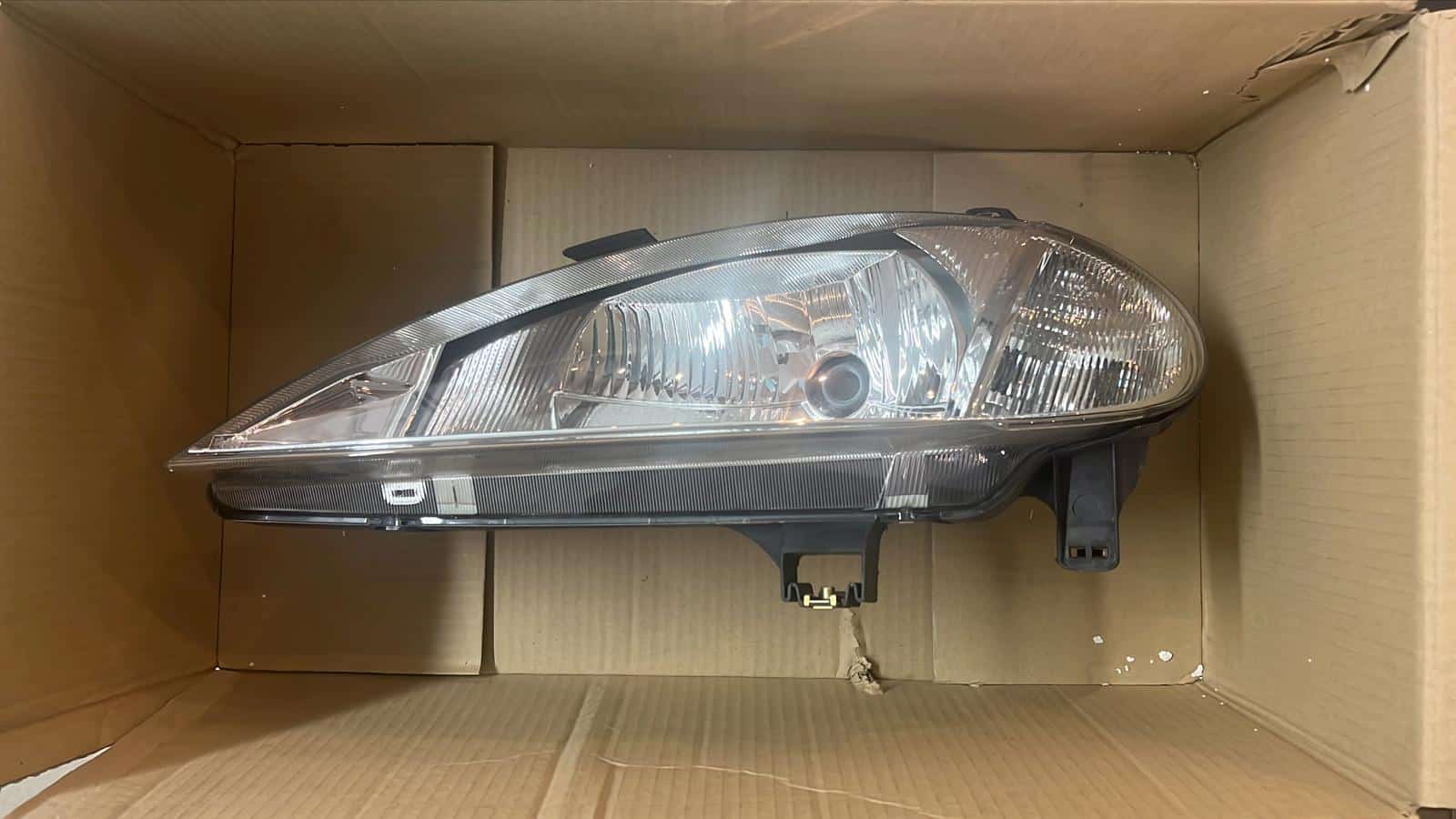 Faro Anteriore Sinistro Renault Megane 1998 - 2003 7701047093 260609556R 087469